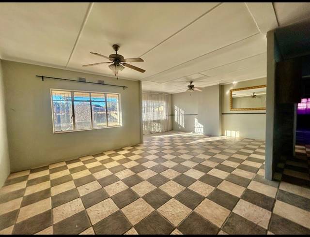 3 BEDROOM HOUSE FOR SALE IN VANDERBIJLPARK SE 1